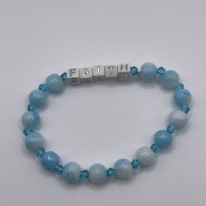 M bead bracelet - Mixed blue and white color with "FAITH" lettering